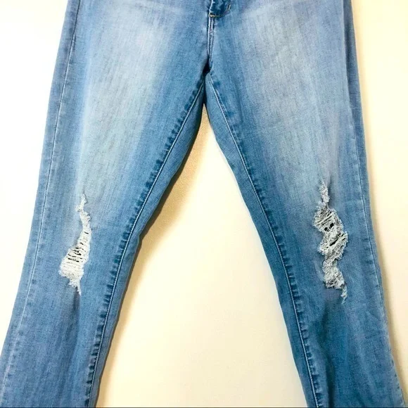 Articles of Society Light Wash Skinny Distressed Jeans/Denim- Size 28 - Picture 12 of 12